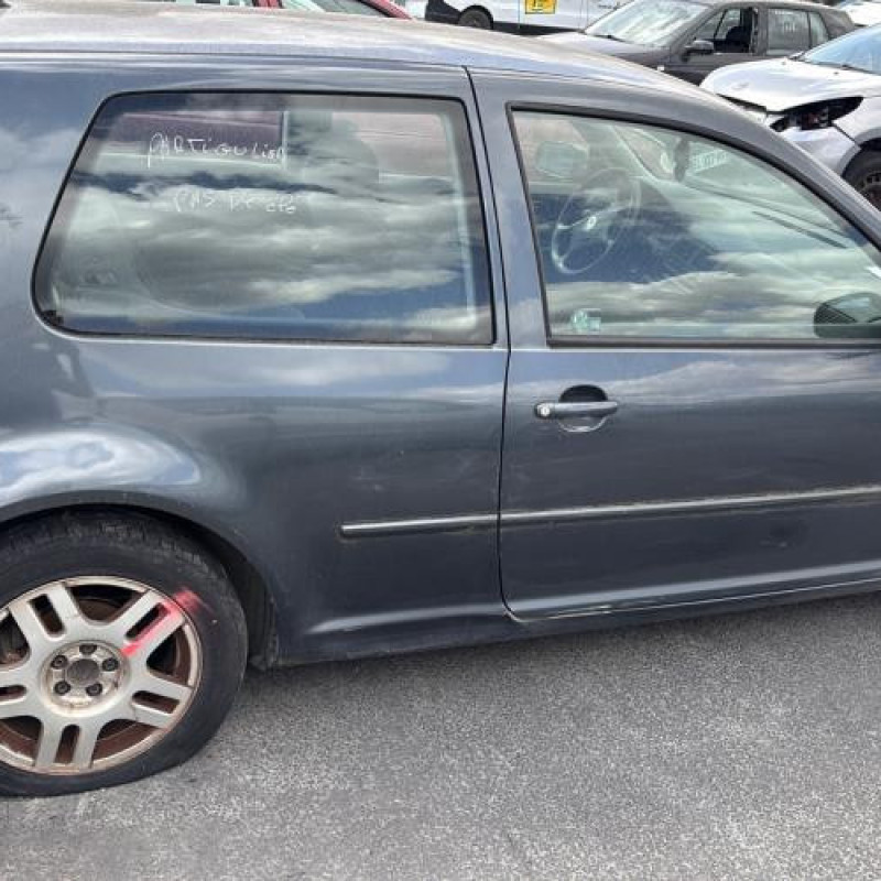 Pare choc avant VOLKSWAGEN GOLF 4 Photo n°13