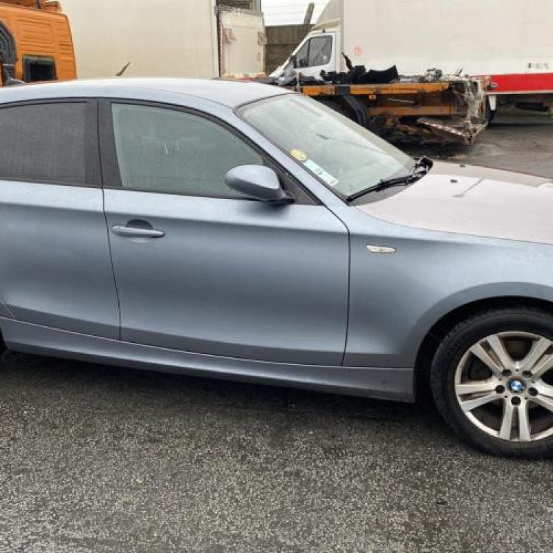 Pare choc arriere BMW SERIE 1 E87 Photo n°15