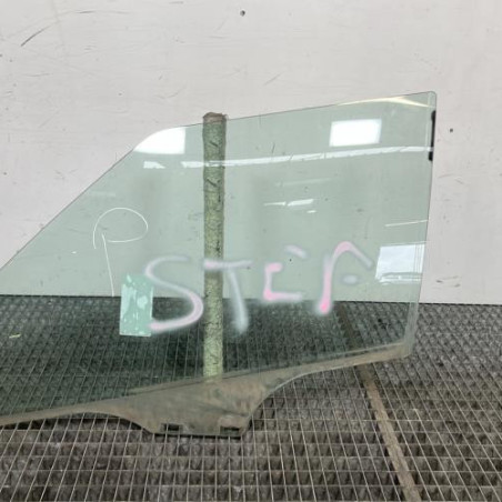 Vitre avant gauche SKODA FABIA 2