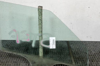 Vitre avant gauche SKODA FABIA 2