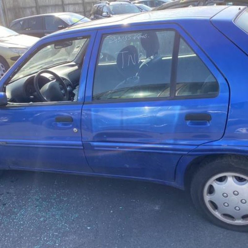 Porte avant gauche CITROEN SAXO Photo n°11