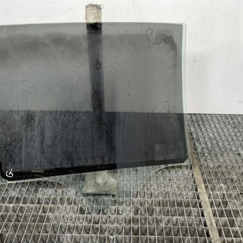 Vitre arriere gauche BMW SERIE 1 F20 Photo n°4