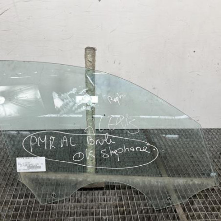 Vitre avant droit BMW SERIE 1 F20 Photo n°1