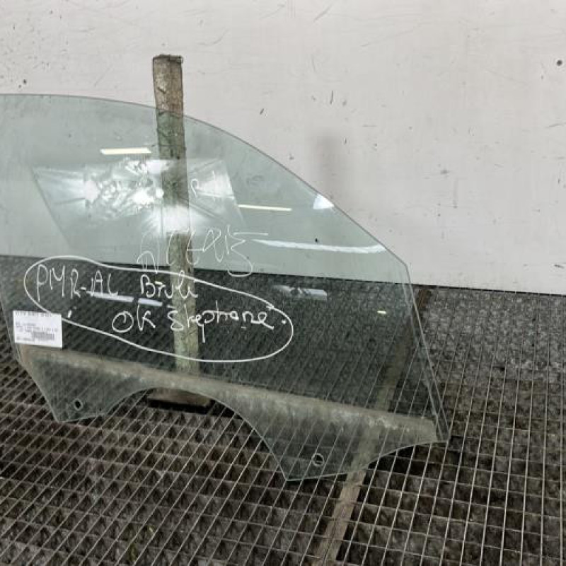 Vitre avant droit BMW SERIE 1 F20 Photo n°2