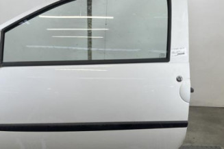 Porte avant gauche RENAULT TWINGO 2 Photo n°1