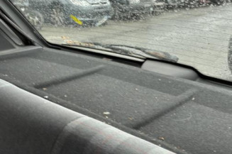 Vitre arriere droit PEUGEOT 106