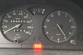 Vitre arriere droit PEUGEOT 106