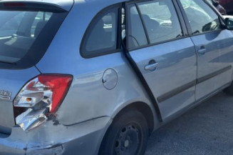 Vitre arriere droit SKODA FABIA 2