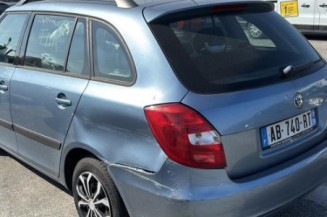 Vitre arriere droit SKODA FABIA 2