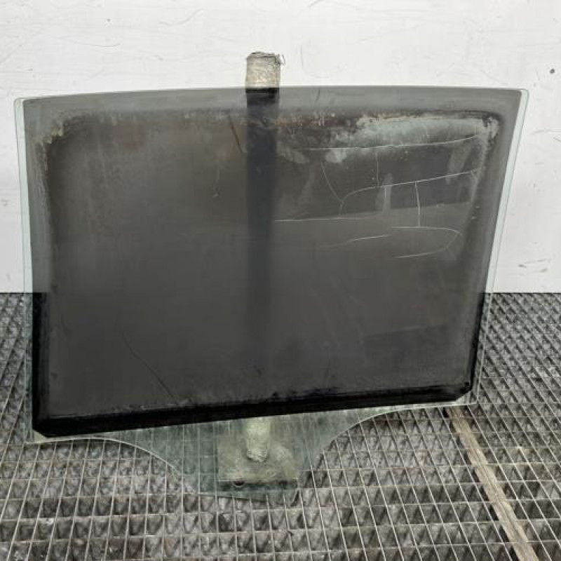 Vitre arriere droit BMW SERIE 1 F20 Photo n°4