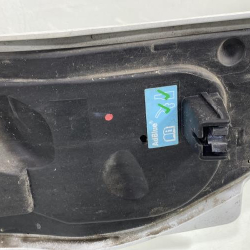Trappe d'essence RENAULT TRAFIC 3 COURT Photo n°4