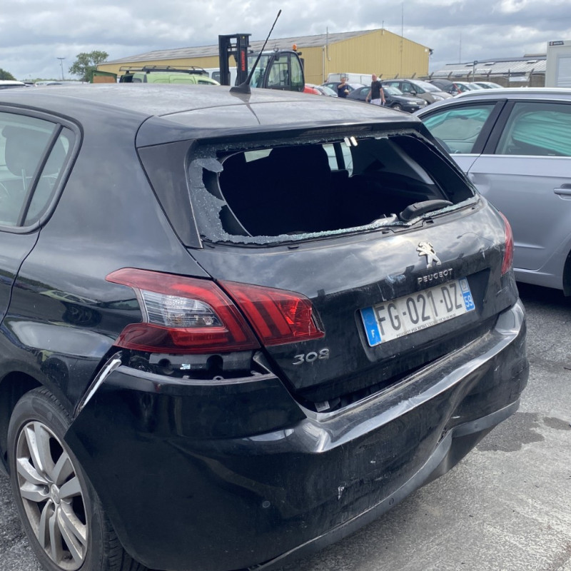 PEUGEOT 308 2 PHASE 2 1.5 BLUE HDI - 16V TURBO Photo n°5
