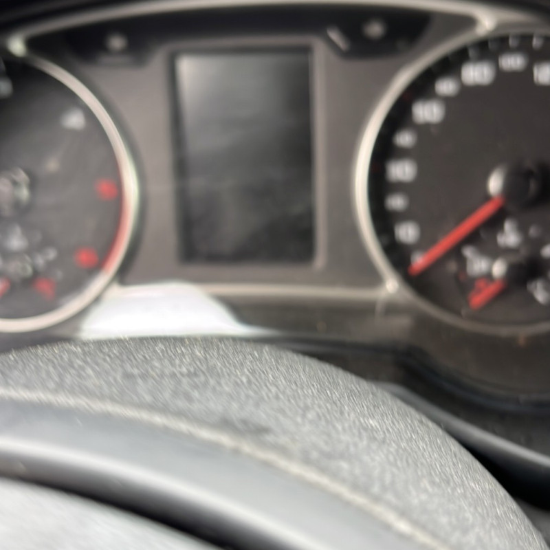 AUDI A1 1 SPORTBACK PHASE 1 1.6 TDI - 16V TURBO Photo n°9