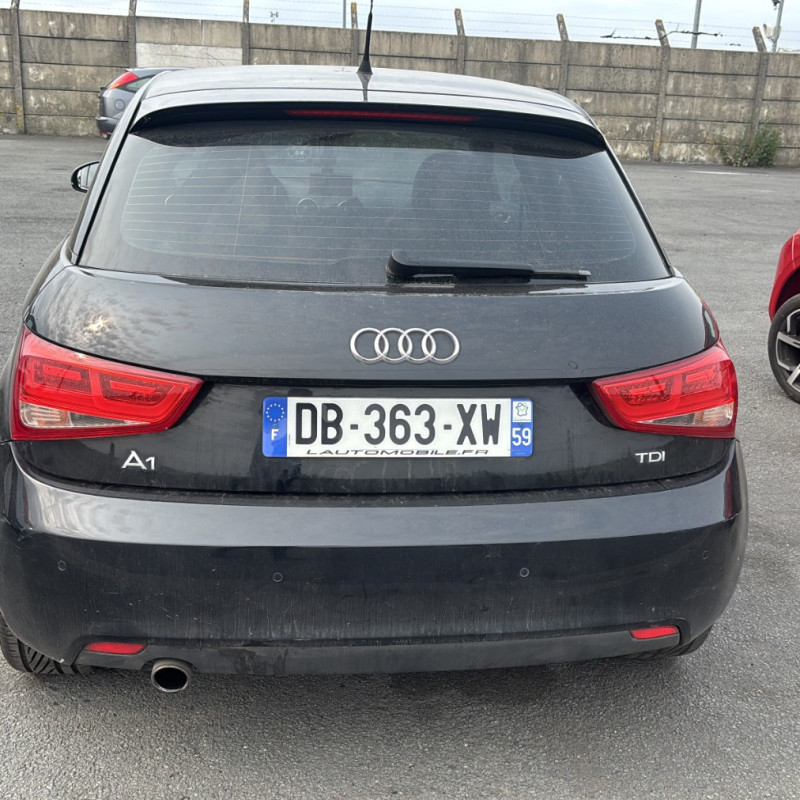 AUDI A1 1 SPORTBACK PHASE 1 1.6 TDI - 16V TURBO Photo n°15