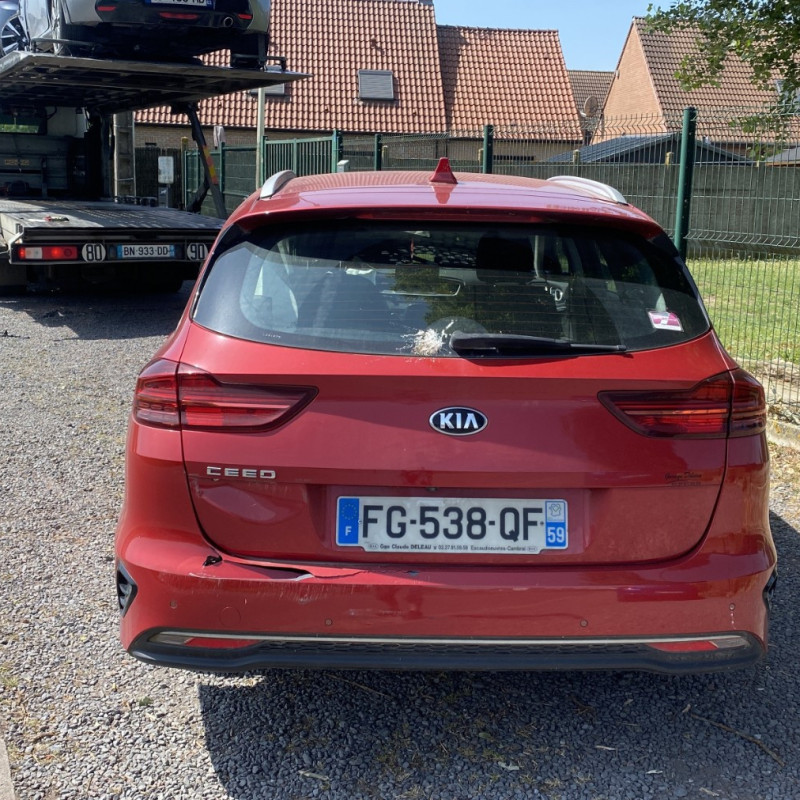 KIA CEE-D 3 SPORT WAGON PHASE 1 BREAK 1.4 GDI - 16V TURBO Photo n°5