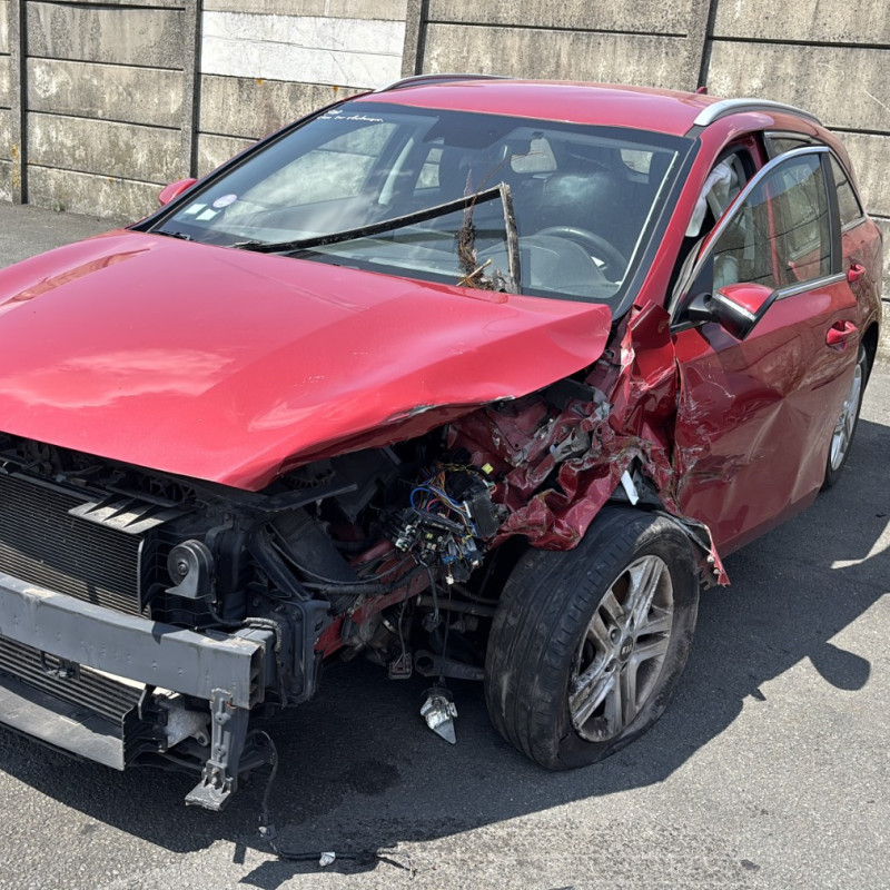 KIA CEE-D 3 SPORT WAGON PHASE 1 BREAK 1.4 GDI - 16V TURBO Photo n°12