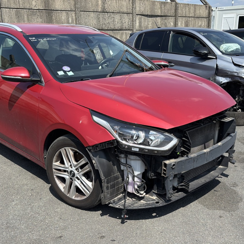 KIA CEE-D 3 SPORT WAGON PHASE 1 BREAK 1.4 GDI - 16V TURBO Photo n°13