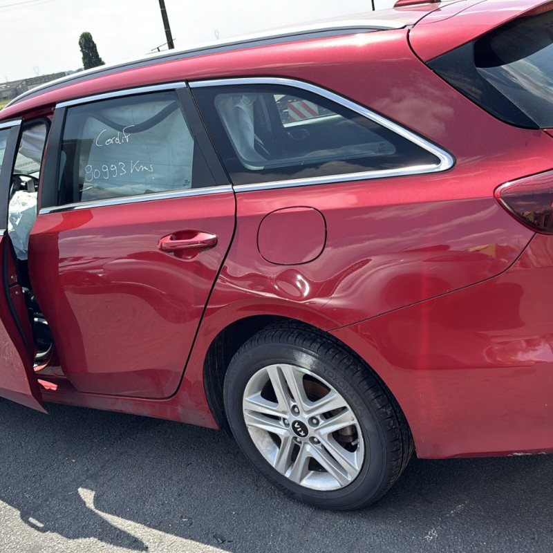 KIA CEE-D 3 SPORT WAGON PHASE 1 BREAK 1.4 GDI - 16V TURBO Photo n°17
