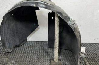 Pare boue avant droit PEUGEOT 2008 2