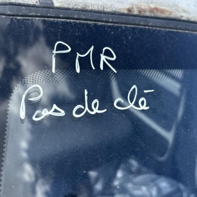 Optique avant principal gauche (feux)(phare) PEUGEOT 106 Photo n°12