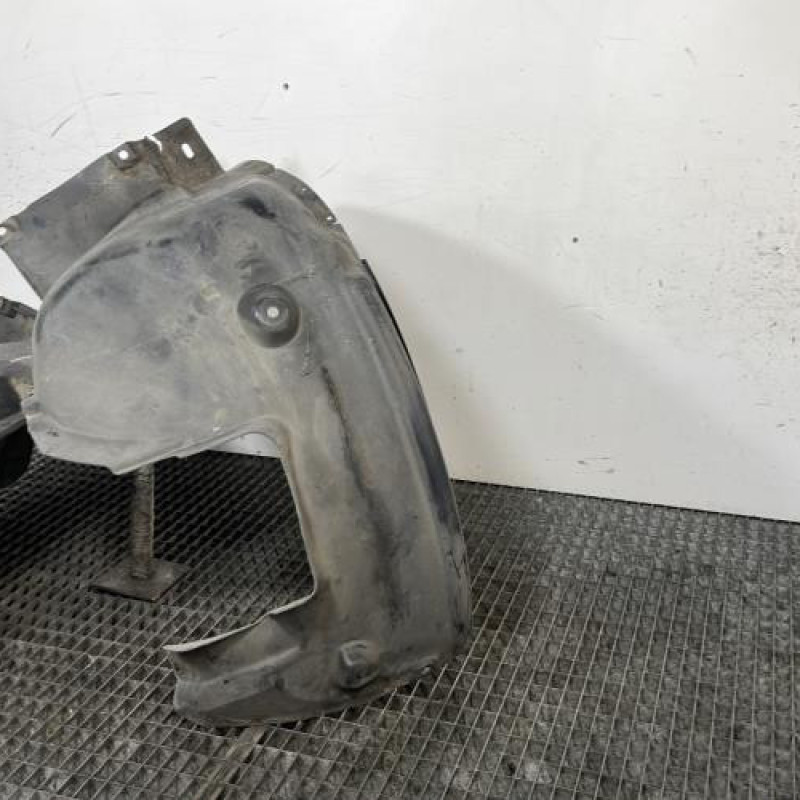 Pare boue avant gauche BMW SERIE 1 E87 Photo n°3