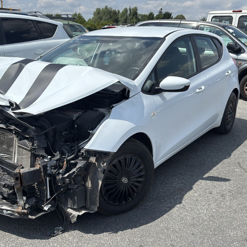 KIA CEE-D 2 PHASE 1 1.4 CRDI - 16V TURBO Photo n°1