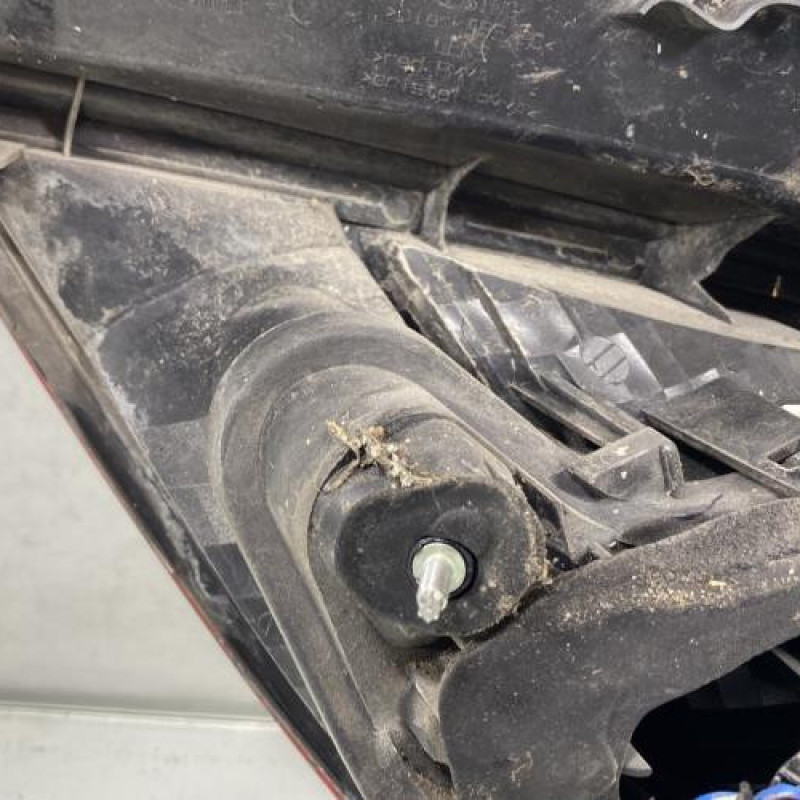 Feu arriere principal gauche (feux) OPEL CORSA D Photo n°3