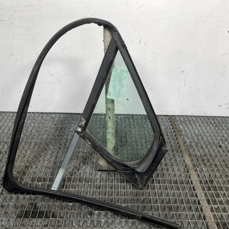 Custode avant gauche (porte) PEUGEOT 308 1 Photo n°4