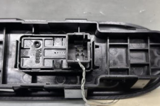 Interrupteur de leve vitre avant droit PEUGEOT 207