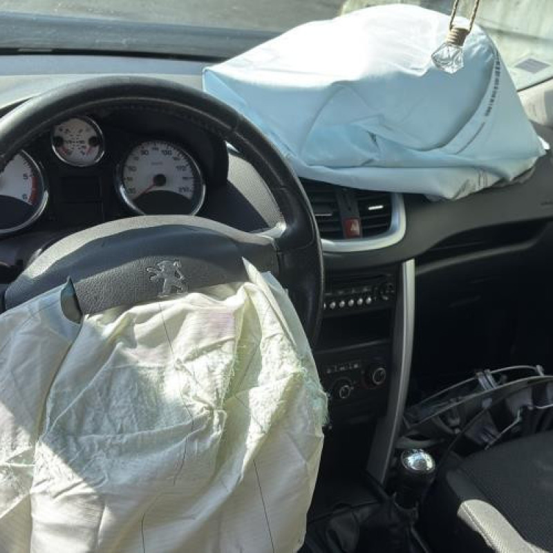 Interrupteur de leve vitre avant droit PEUGEOT 207 Photo n°16