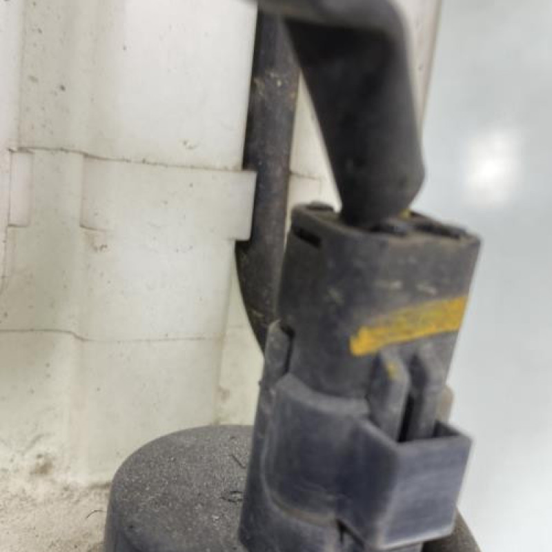 Vase de lave glace PEUGEOT 407 Photo n°5