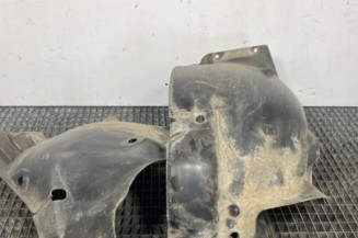 Pare boue avant gauche RENAULT CLIO 3 Photo n°1
