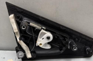Poignee porte arriere droit RENAULT CLIO 4