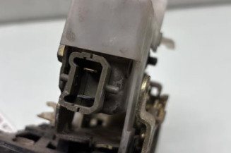 Serrure arriere droit RENAULT CLIO 2