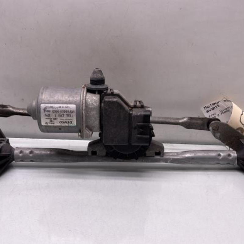 Moteur essuie glace avant FIAT 500 2 Photo n°1