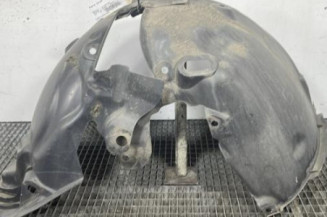 Pare boue avant gauche RENAULT MEGANE 3 Photo n°1