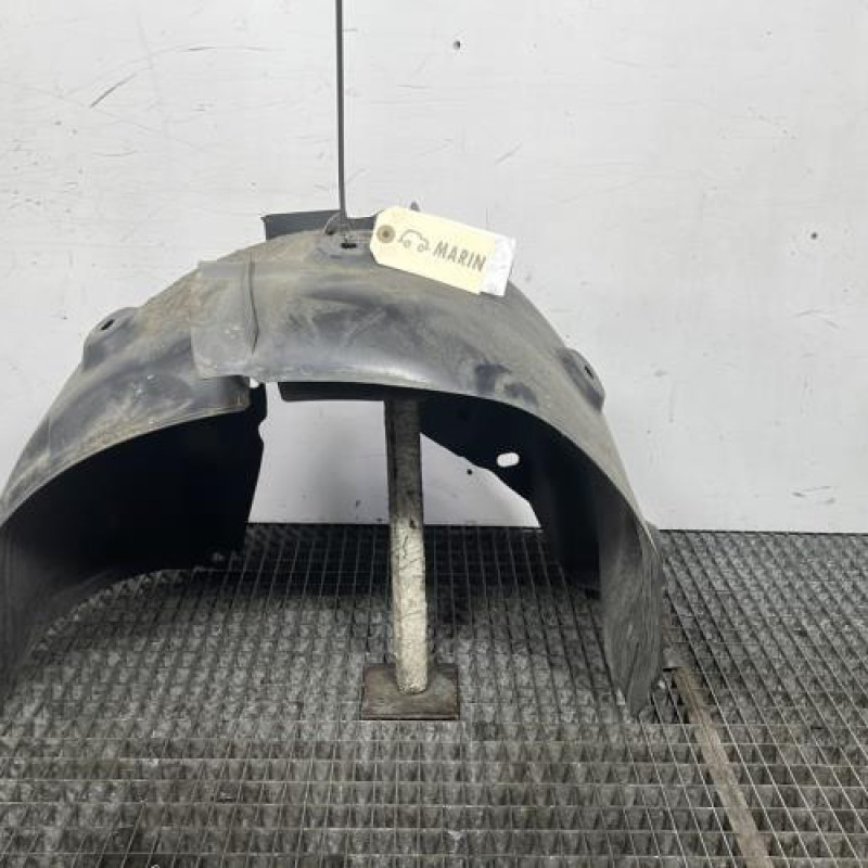 Pare boue avant gauche RENAULT MEGANE 3 Photo n°4
