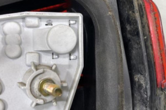 Feu arriere principal gauche (feux) PEUGEOT 106