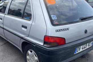 Feu arriere principal gauche (feux) PEUGEOT 106