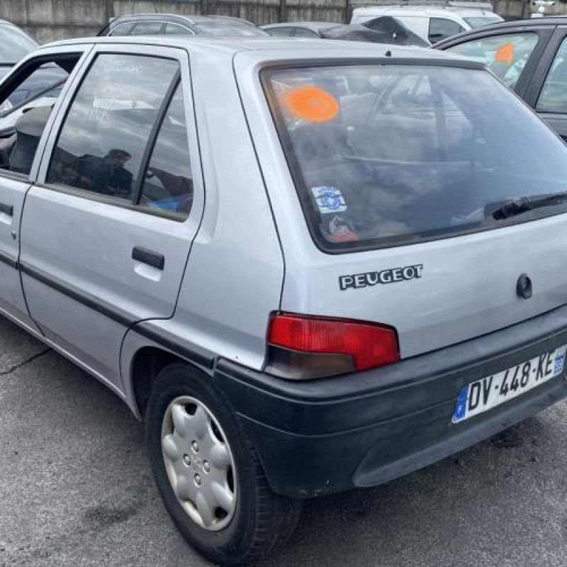 Feu arriere principal gauche (feux) PEUGEOT 106 Photo n°8