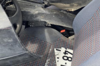 Feu arriere principal gauche (feux) PEUGEOT 106