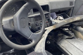 Feu arriere principal gauche (feux) PEUGEOT 106