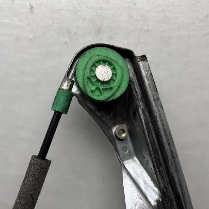 Leve vitre electrique avant droit FORD FOCUS 1 Photo n°5