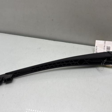Bras essuie glace arriere PEUGEOT 106