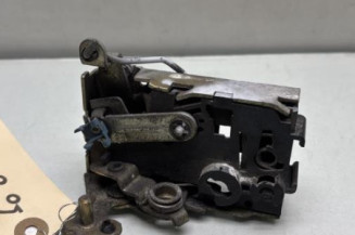Serrure avant gauche PEUGEOT 106
