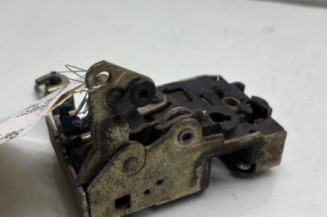 Serrure avant gauche PEUGEOT 106