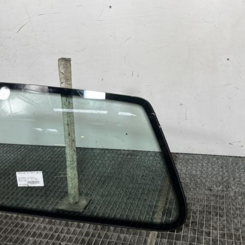 Custode arriere gauche VOLKSWAGEN GOLF 4 Photo n°2