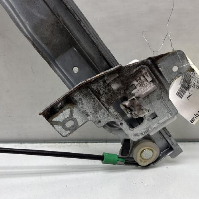 Leve vitre electrique avant droit PEUGEOT 407 Photo n°3