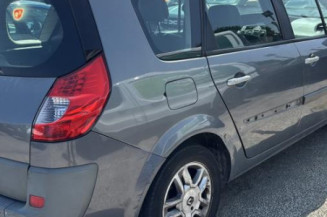Aile avant droit RENAULT GRAND SCENIC 2