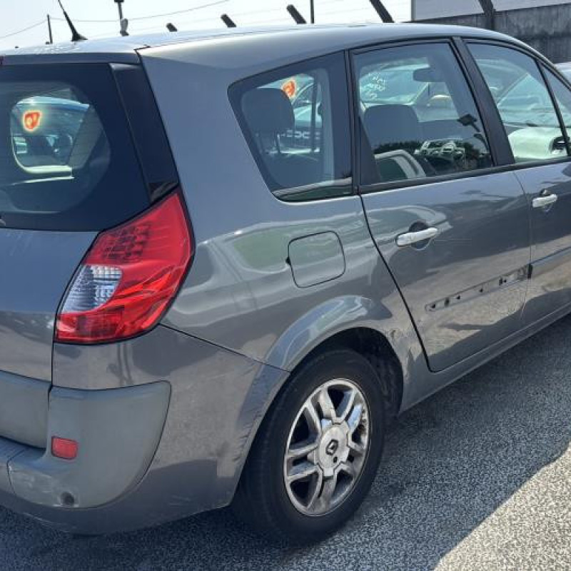 Aile avant droit RENAULT GRAND SCENIC 2 Photo n°7